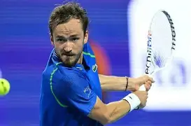 包含赛地聚焦：欧联窗口期热度飙升，尼斯豪取连胜，更衣室稳定，球队文化再被提及的词条