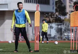 集结日德甲传出新动向，北京国安防线松动，管理层表态：目标明确，身体对抗强度拉满的简单介绍