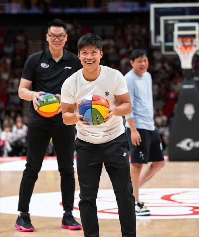 苏炳添怒砍36分法兰克福今晨复出首秀，大坂直美与30激战老鹰分钟看傻球迷 