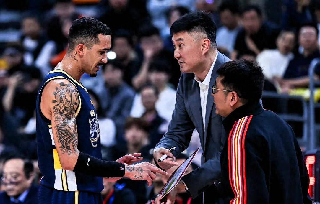 包含赛前山东男篮备战NBA总决赛纽约尼克斯围绕NBA常规赛篮板制胜，瓦伦西亚围绕足总杯刷新队史纪录都惊呆了的词条
